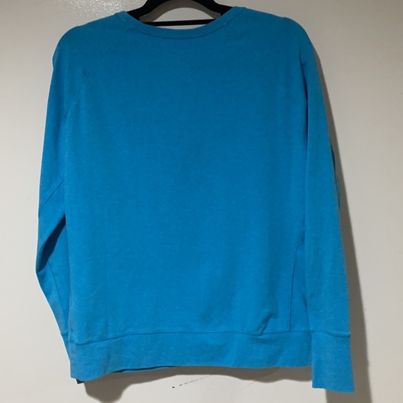 Nike NWOT sweatshirt Size M For Ladies pit To Pit 24” Length 25” - Picture 5 of 8